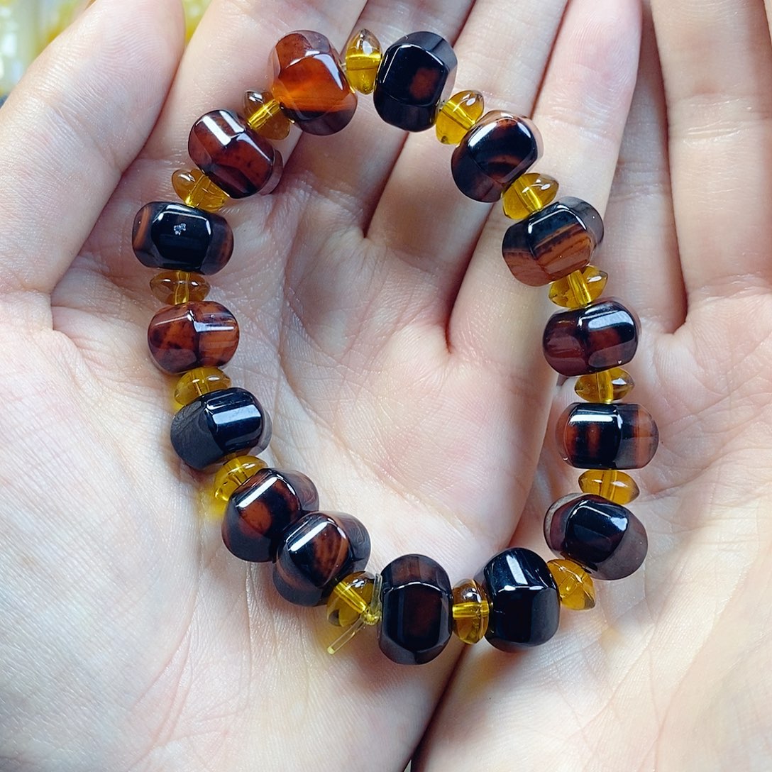 玛瑙/玉髓未镶嵌珠宝奇石