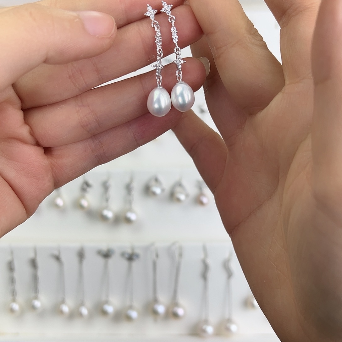 银S925镶嵌耳饰淡水珍珠