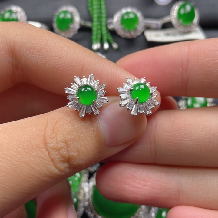 翡翠耳饰银S925镶嵌耳钉