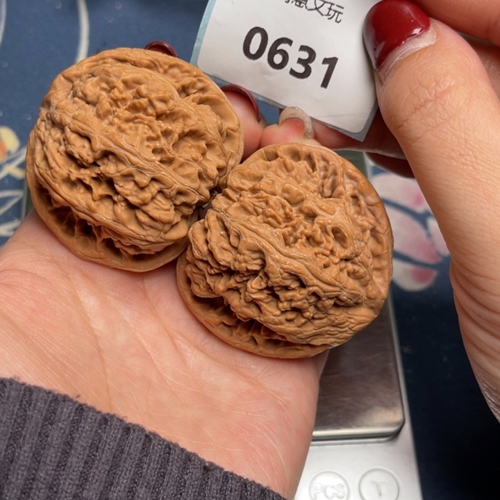 文玩核桃把件粗筋46.0631