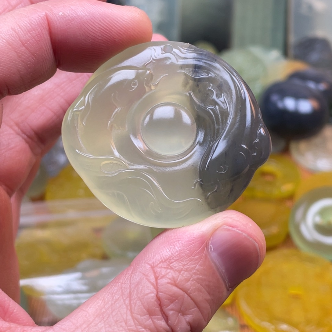 秋***蛇纹石玉未镶嵌颈饰