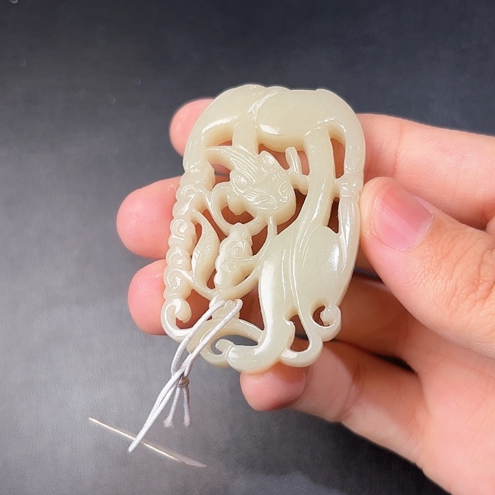 和田玉挂件未镶嵌曲***、