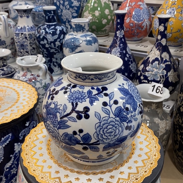 【闪购商品】摆件陶瓷花瓶高20摆件