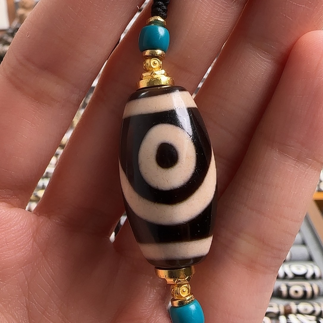 文***文玛瑙/玉髓未镶嵌颈饰