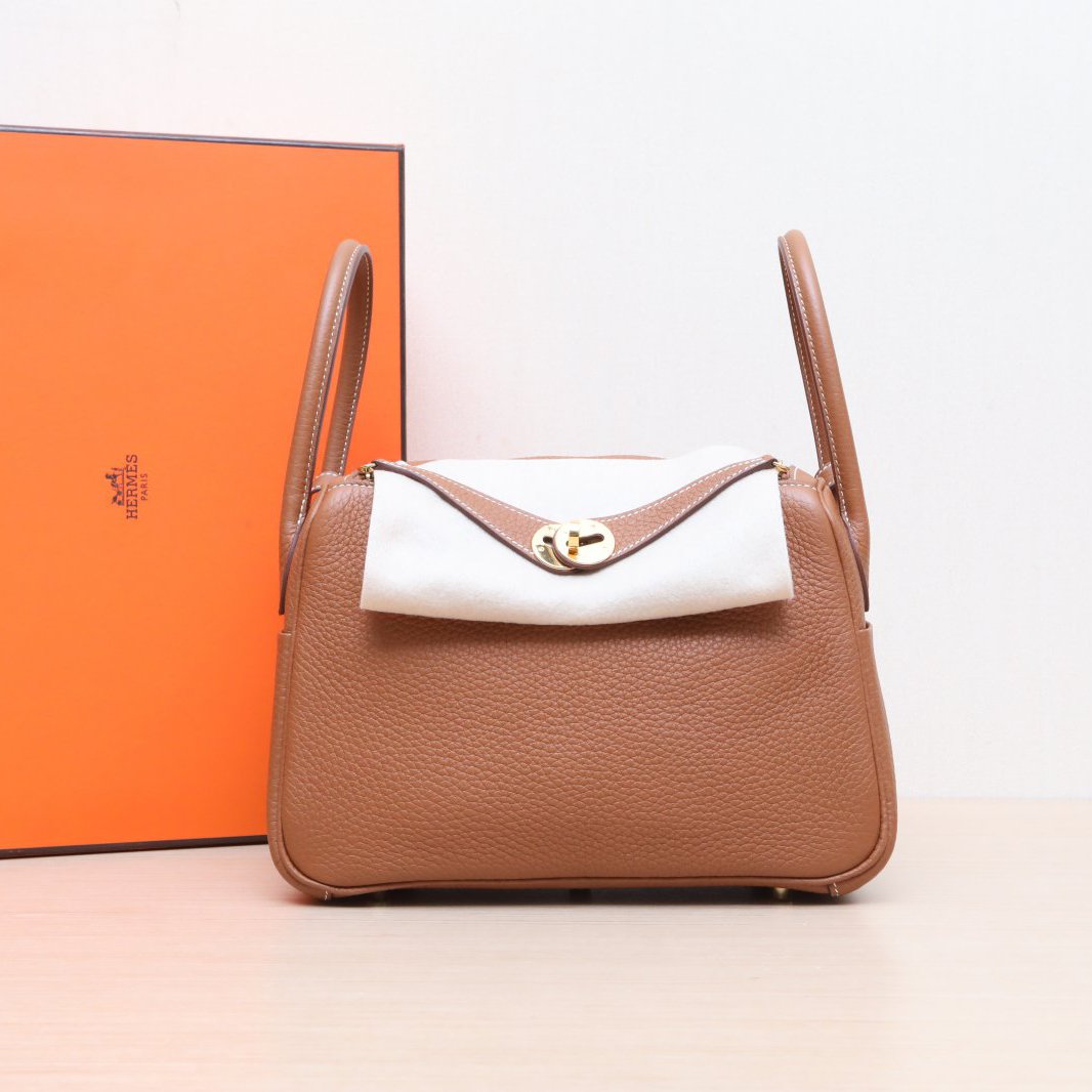 99新 Hermes/爱马仕 小花攀攀Lindy 26 37金棕色 TC皮 U刻 金扣包