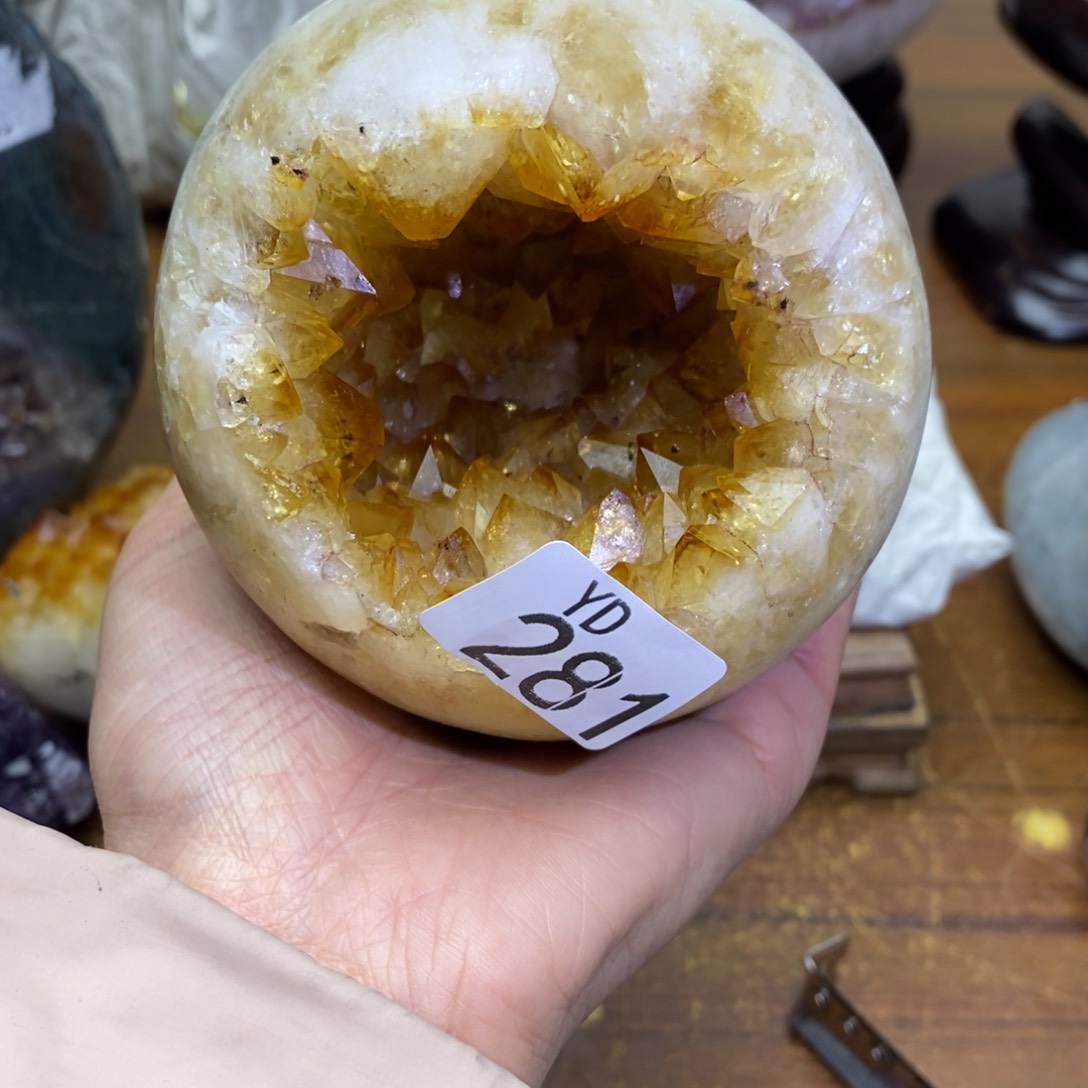 水晶大型摆件（非配饰）未镶嵌?**?