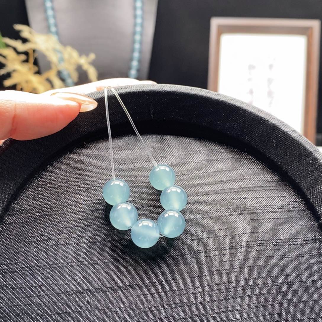 猜***猜翡翠未镶嵌手链卡10左右圆珠