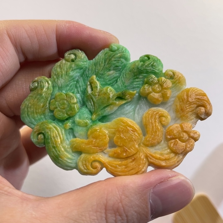 翡翠吊坠(赠链)未镶嵌代编织