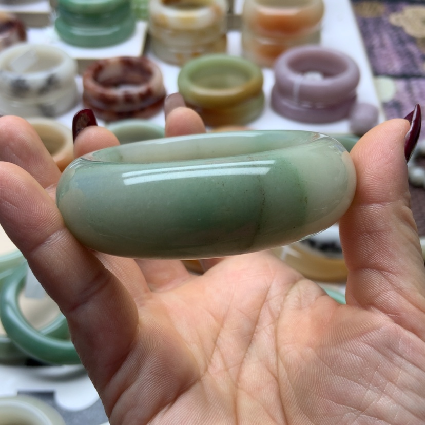 【闪购商品】未镶嵌手链石英岩玉浅*