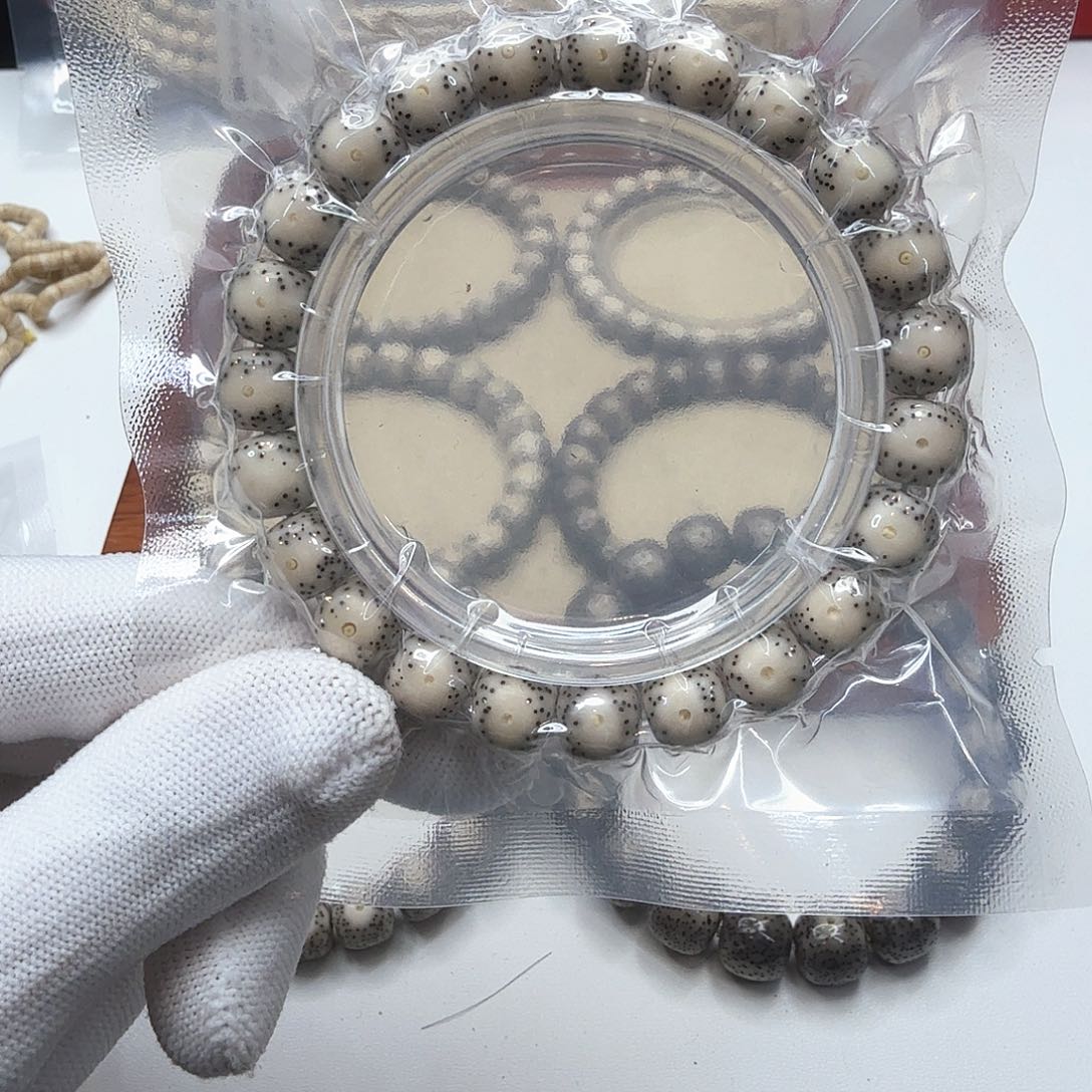 星月菩提吊坠4绿包白卡姿兰大眼睛10左右单圈