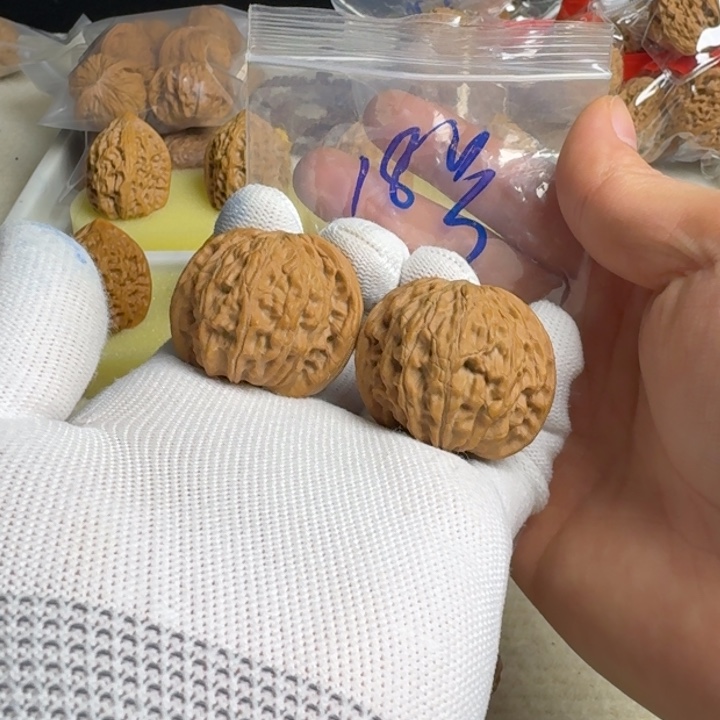 文玩核桃把件全品山地磨38