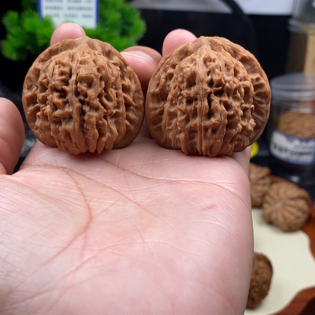 文玩核桃把件四座楼43.5