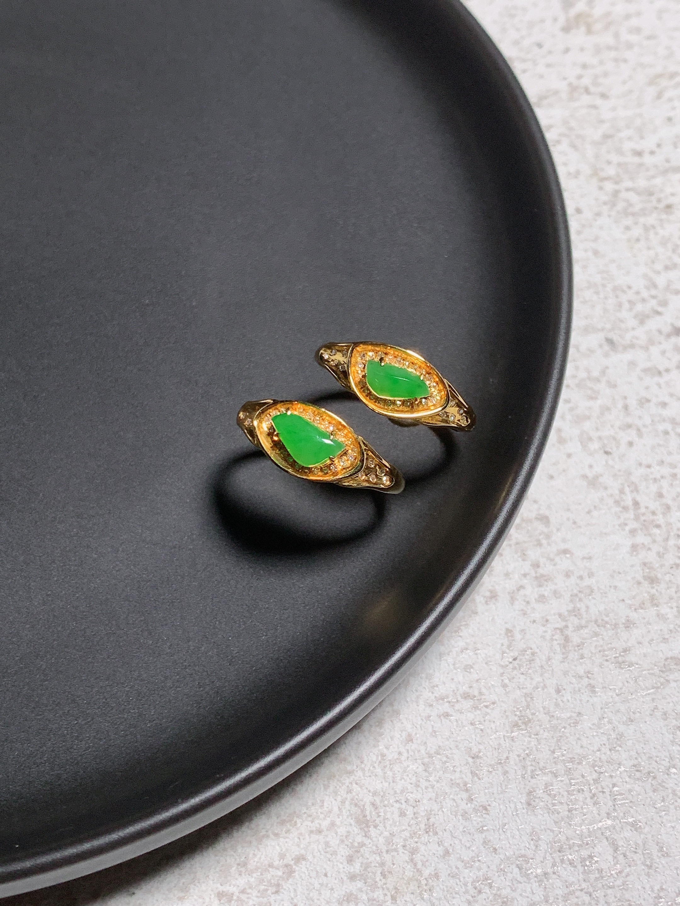 18K金镶嵌戒指翡翠 L2115 多样性发其一 