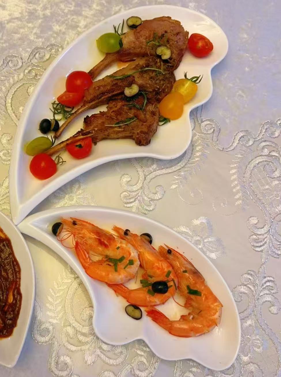 微瑕陶瓷异形翅膀造型家用盘一大一小