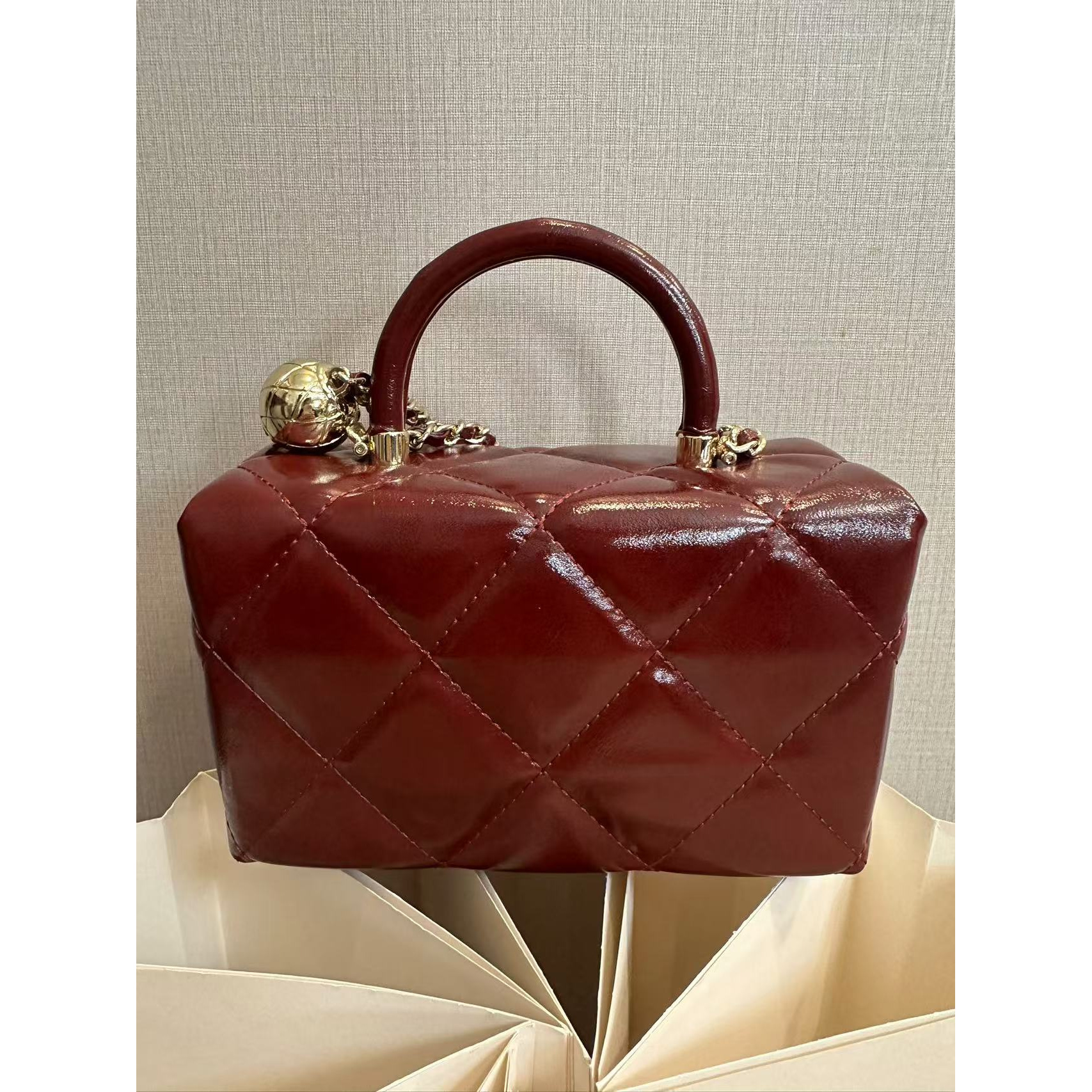 TOLEX2025手工新款时尚百搭镜子女包红色