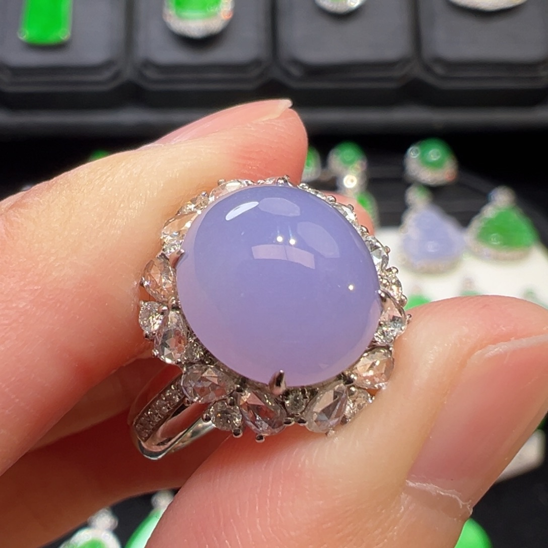 翡翠戒指18K金镶嵌翡翠