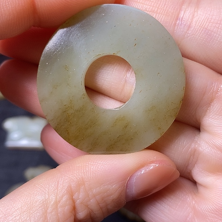 和田玉（糖玉）车挂未镶嵌