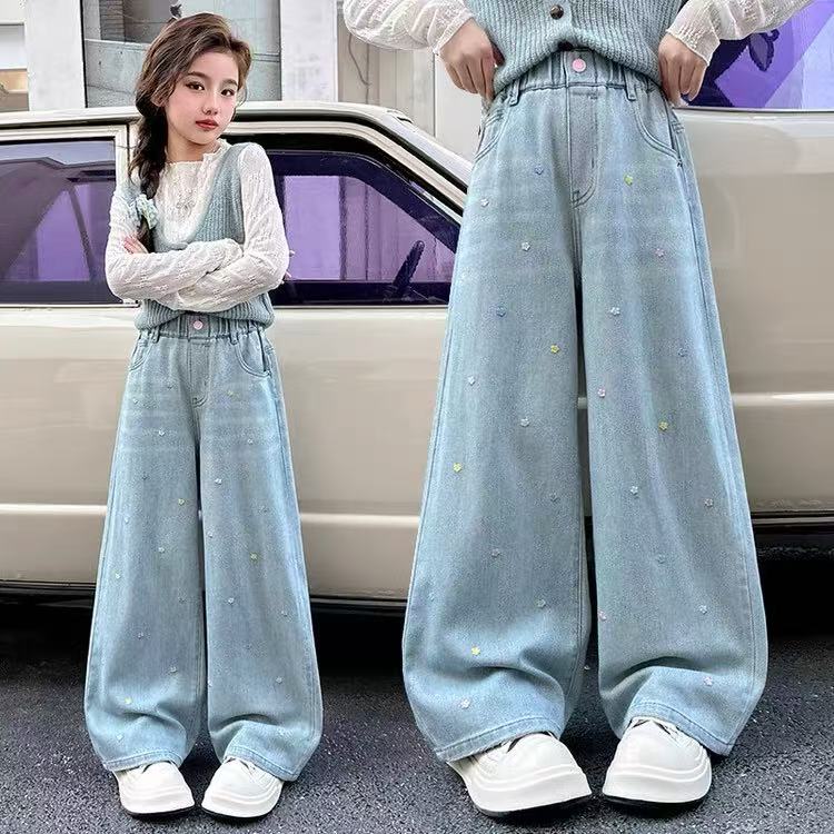 女童牛仔裤春秋新款儿童洋气直筒浅色裤子专用电梯秋季宽松阔腿裤