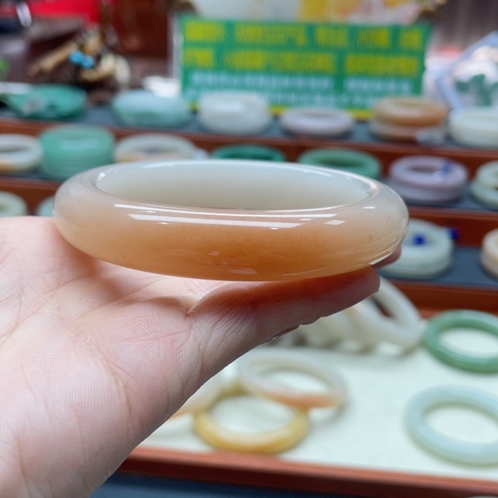 石英质玉手镯未镶嵌彤***…糖镯