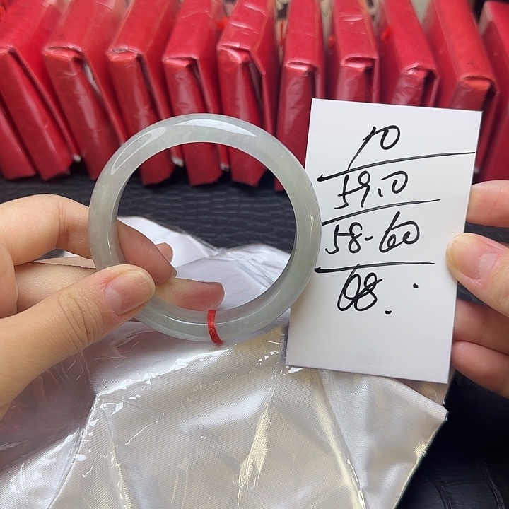 未镶嵌手镯翡翠10