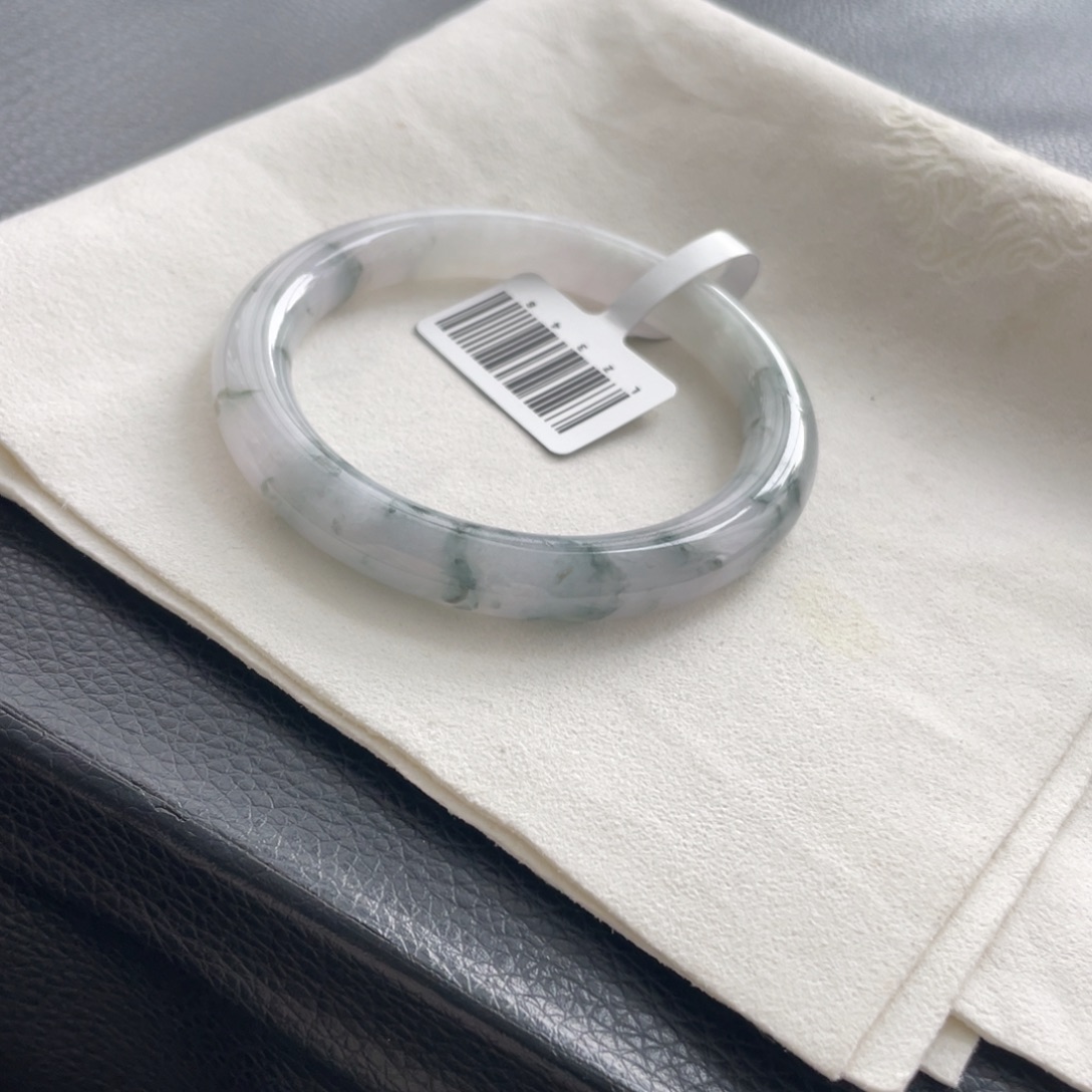 翡翠未镶嵌手镯纹裂55圆条