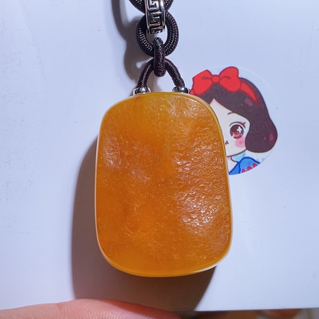 琥珀未镶嵌珠宝奇石左***利