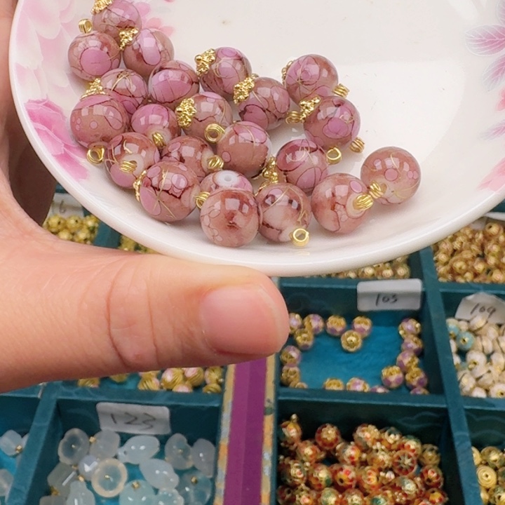 非遗传承手工圆珠扣