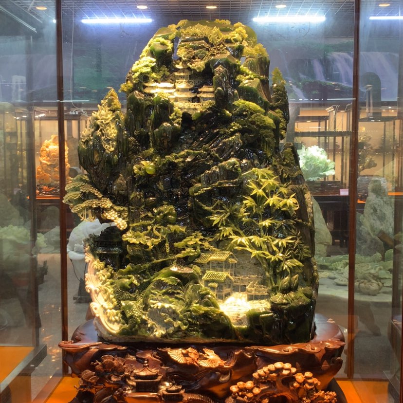 【闪购商品】未镶嵌蛇纹石玉摆件覆膜