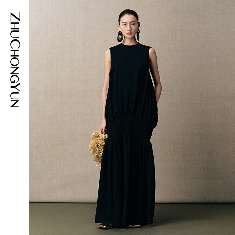 【醋纤缎面】ZHUCHONGYUN25夏新款黑色优雅气质褶皱连衣裙C1FZ22046