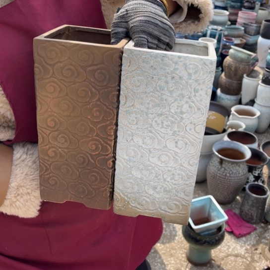 红陶口12高26瑕疵