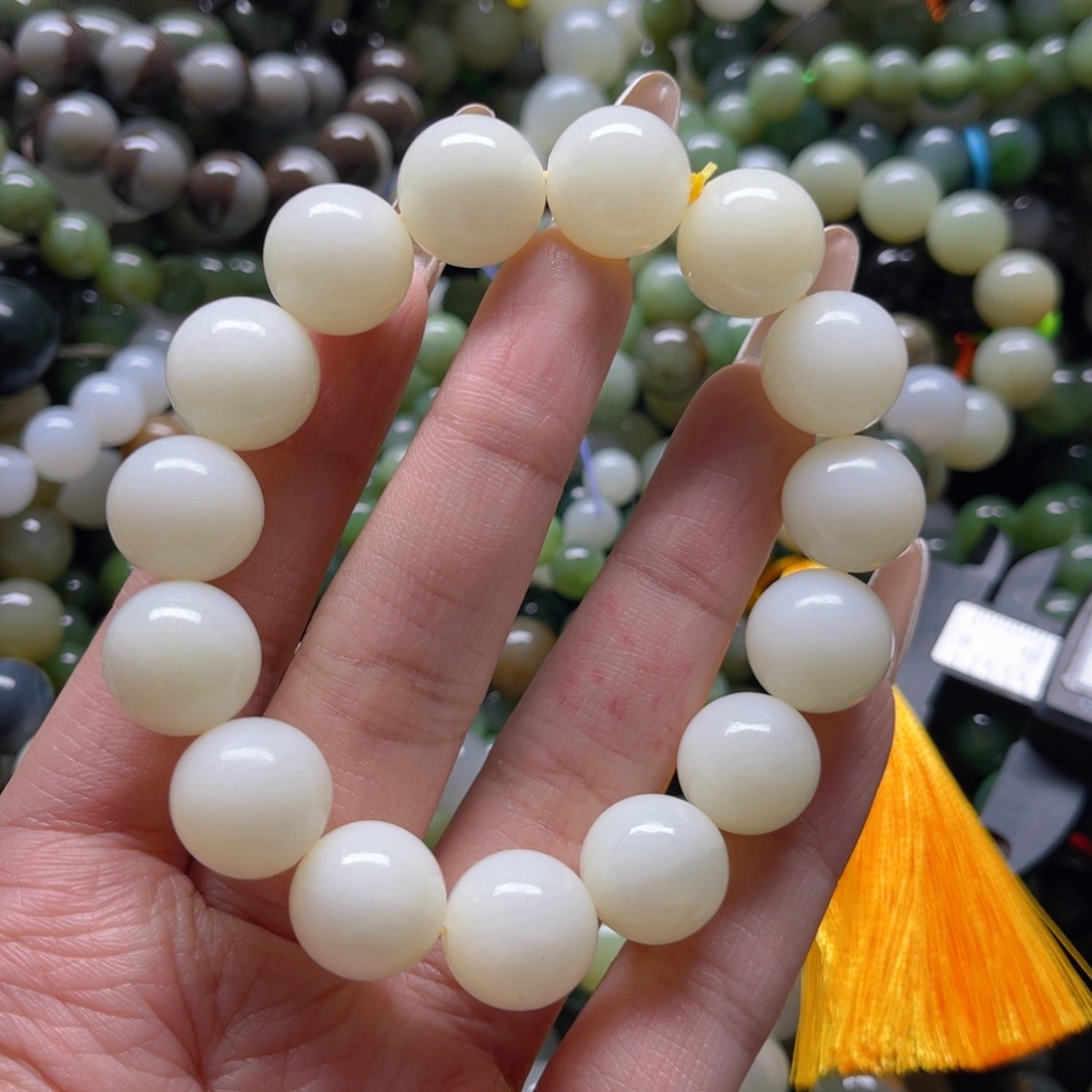 和田玉手串未镶嵌