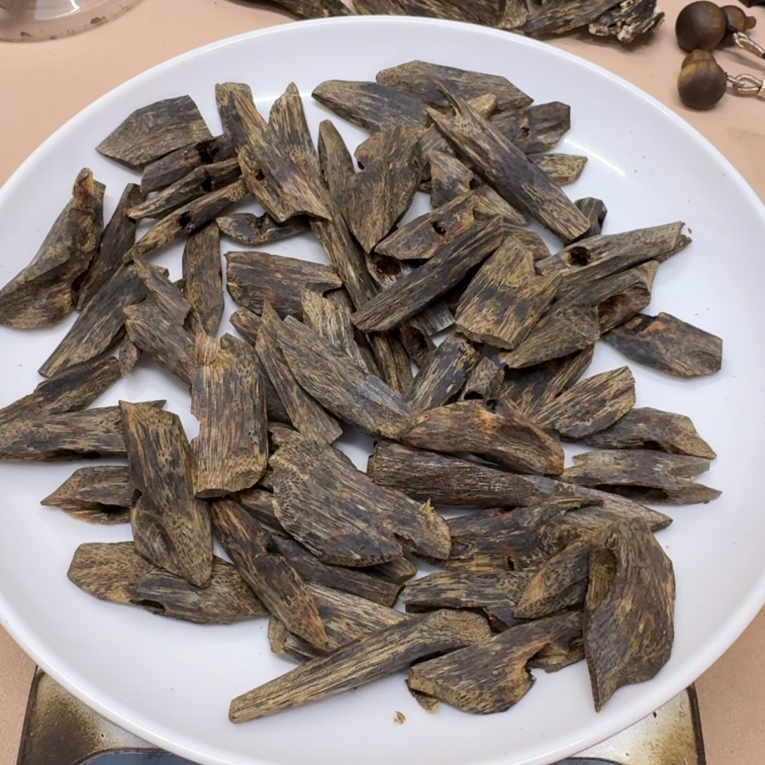 沉香碎屑沉香张勺子高油块料101克