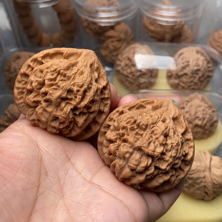 文玩核桃把件凌***?官帽