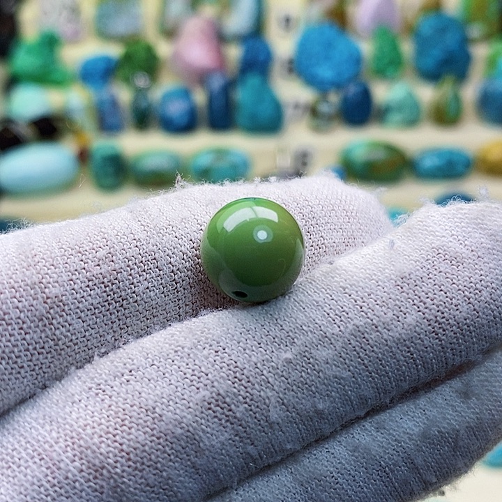 绿松石配饰未镶嵌