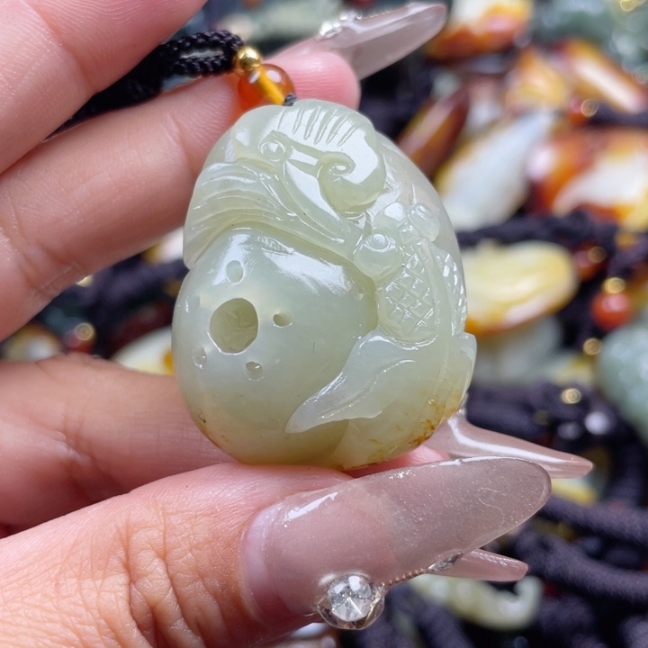 和田玉颈饰未镶嵌