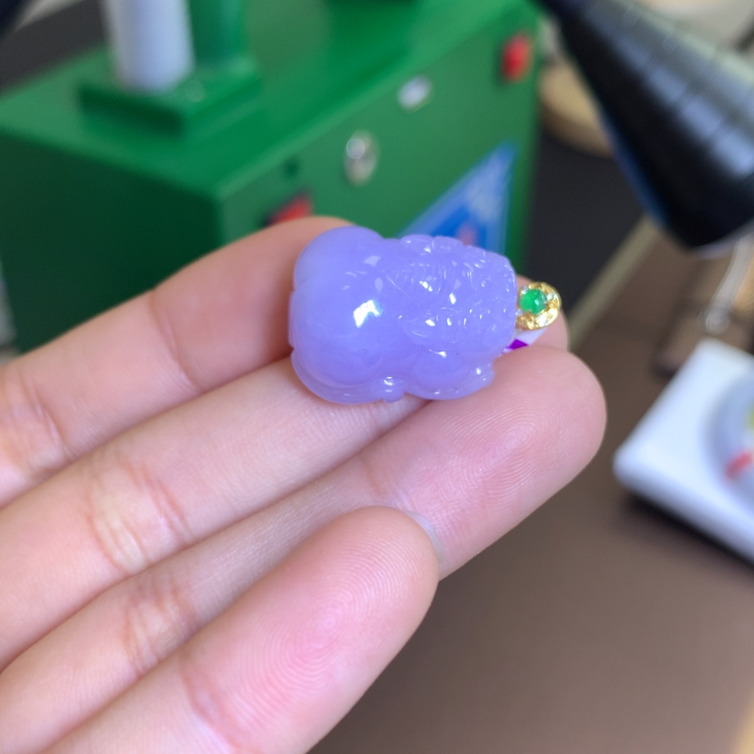 翡翠颈饰18K金镶嵌翡翠