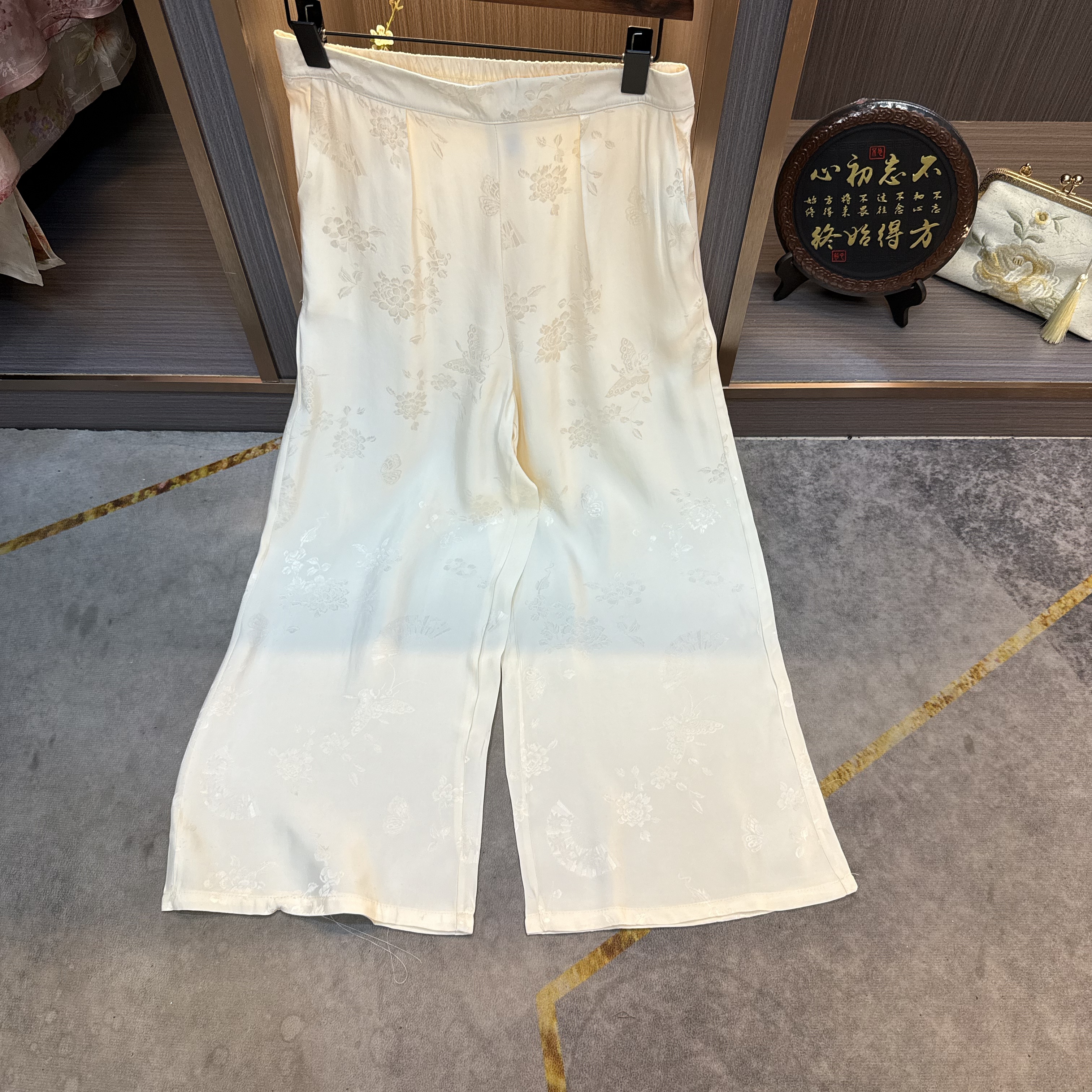 提花裤-高级感复古提花直筒休闲裤女设计感高腰垂感宽松阔腿裤