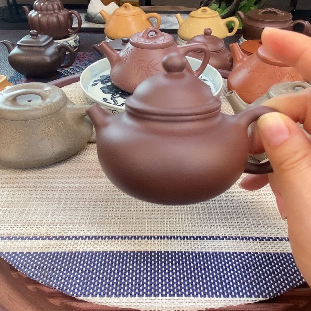 紫砂茶壶黄龙山原矿紫泥制作