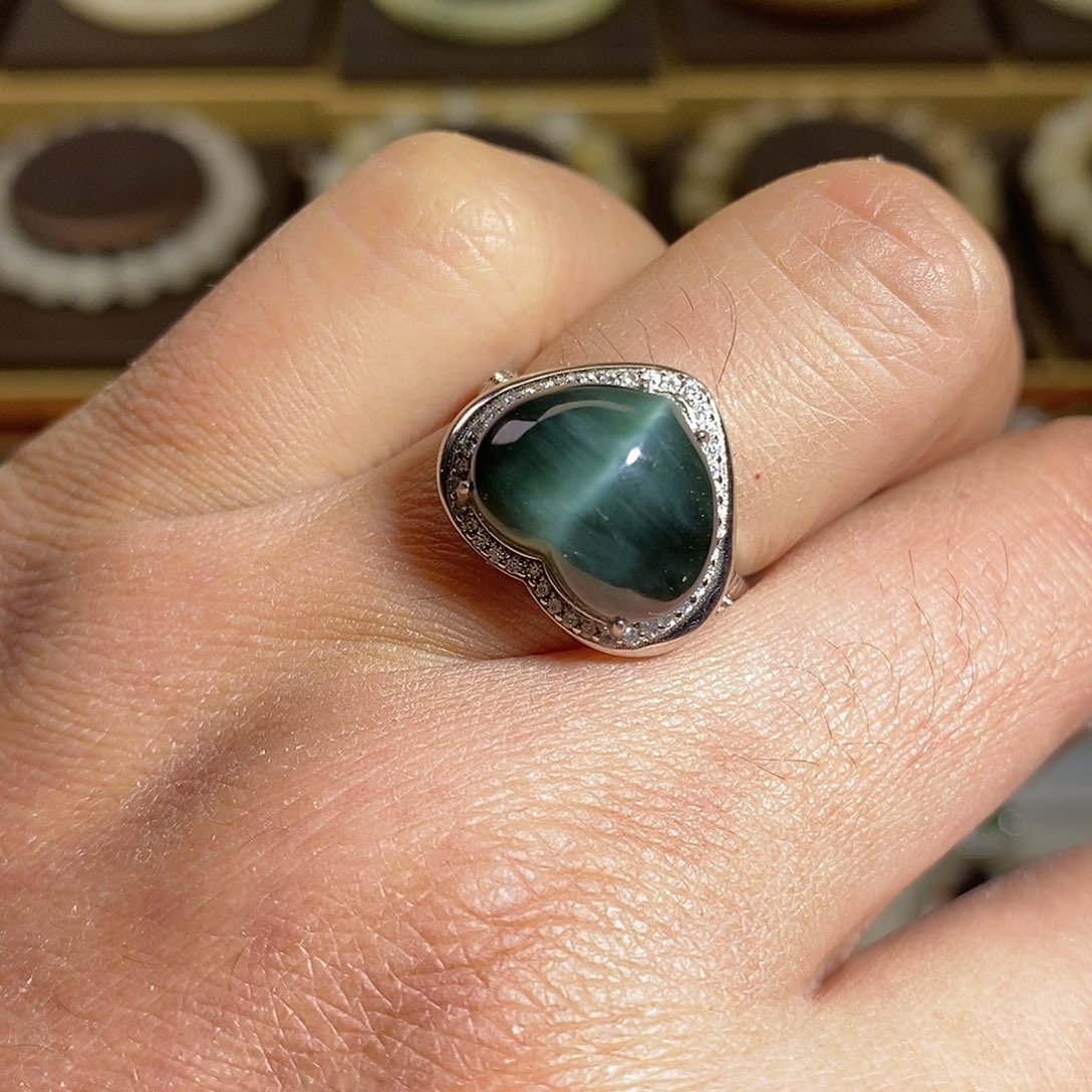 【闪购商品】银S925镶嵌戒指和田玉（碧玉）