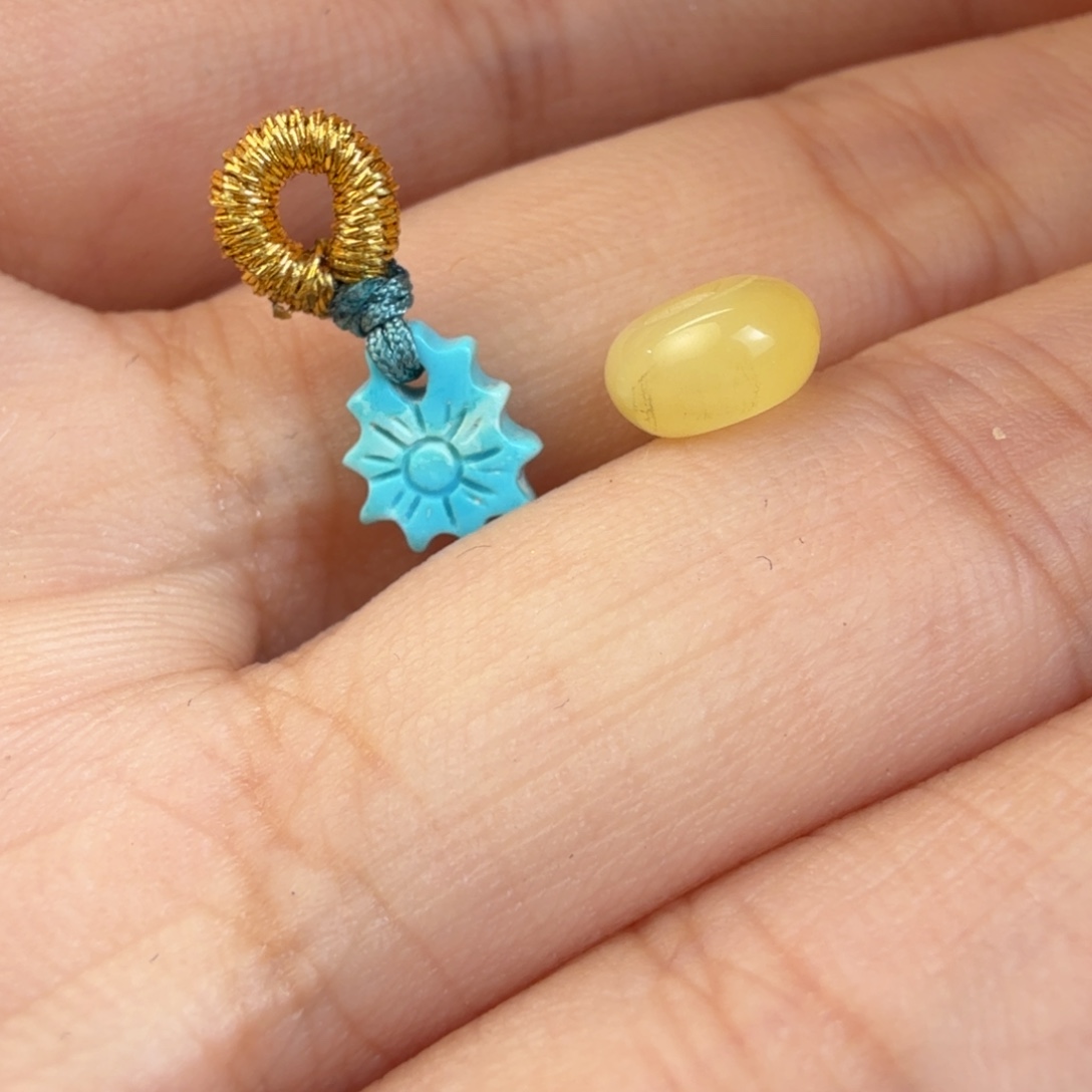 空***闲琥珀未镶嵌珠宝奇石