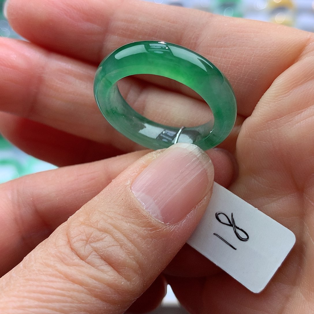 翡翠戒指未镶嵌18号