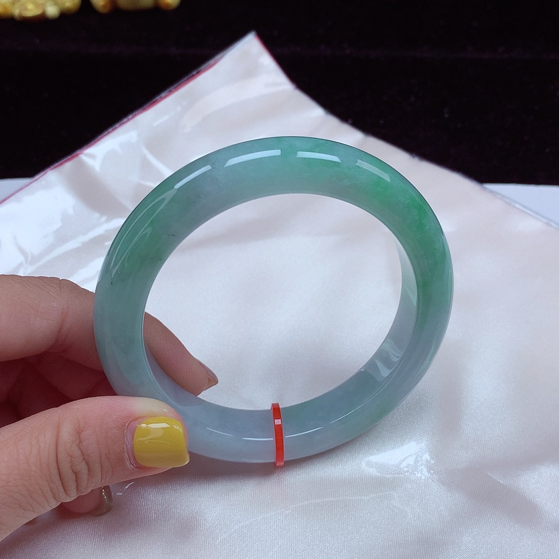 翡翠未镶嵌手镯圈口60