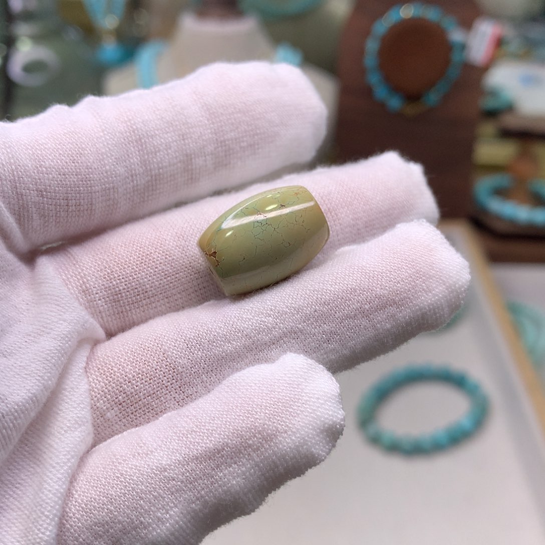 绿松石配饰未镶嵌