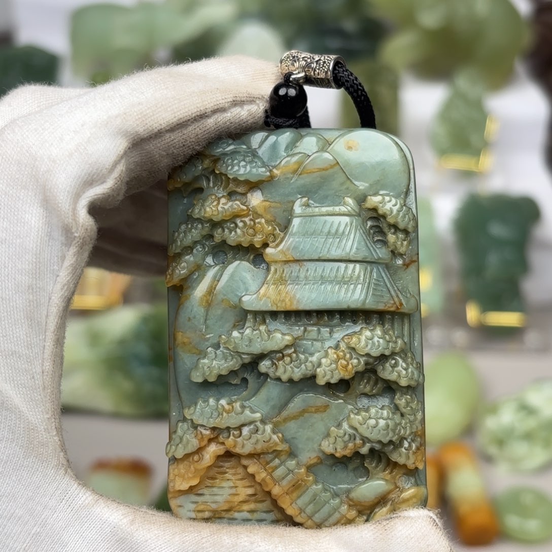 蛇纹石玉颈饰未镶嵌