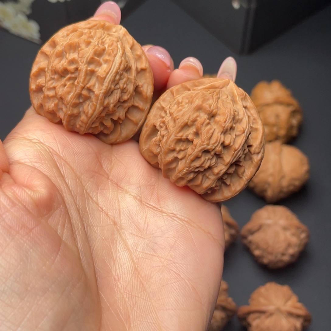 把件文玩核桃37白狮子