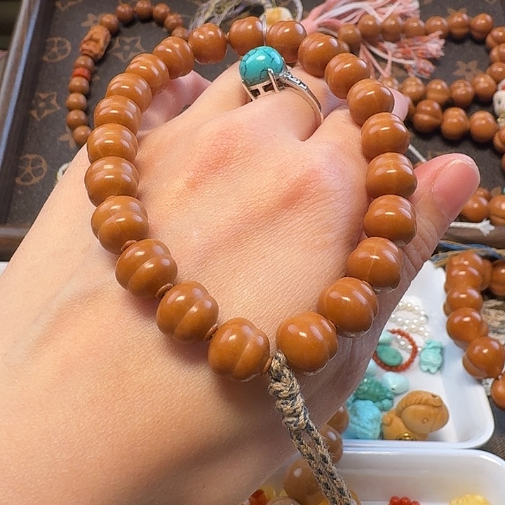 手串猴头核桃猴头