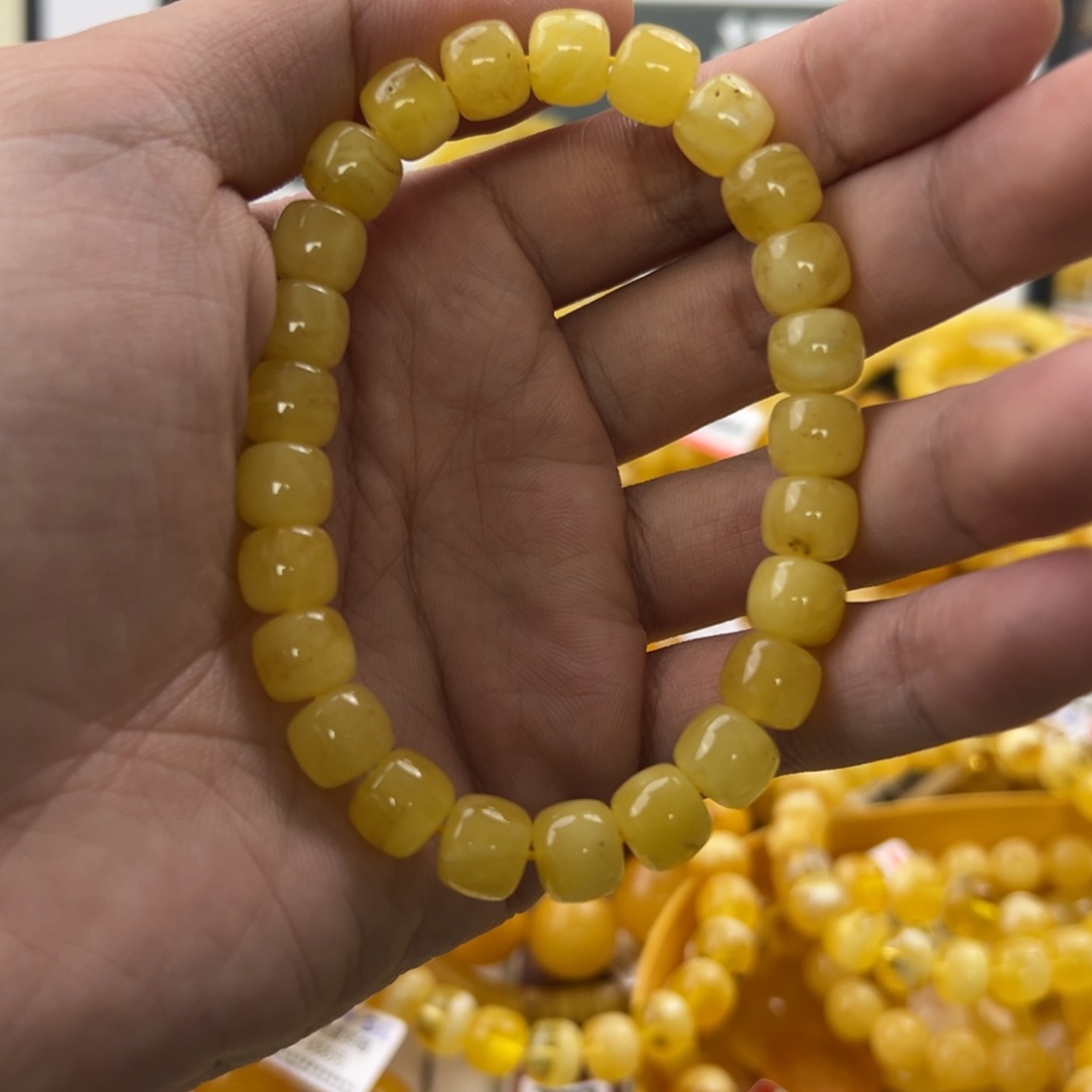 未镶嵌琥珀珠宝奇石