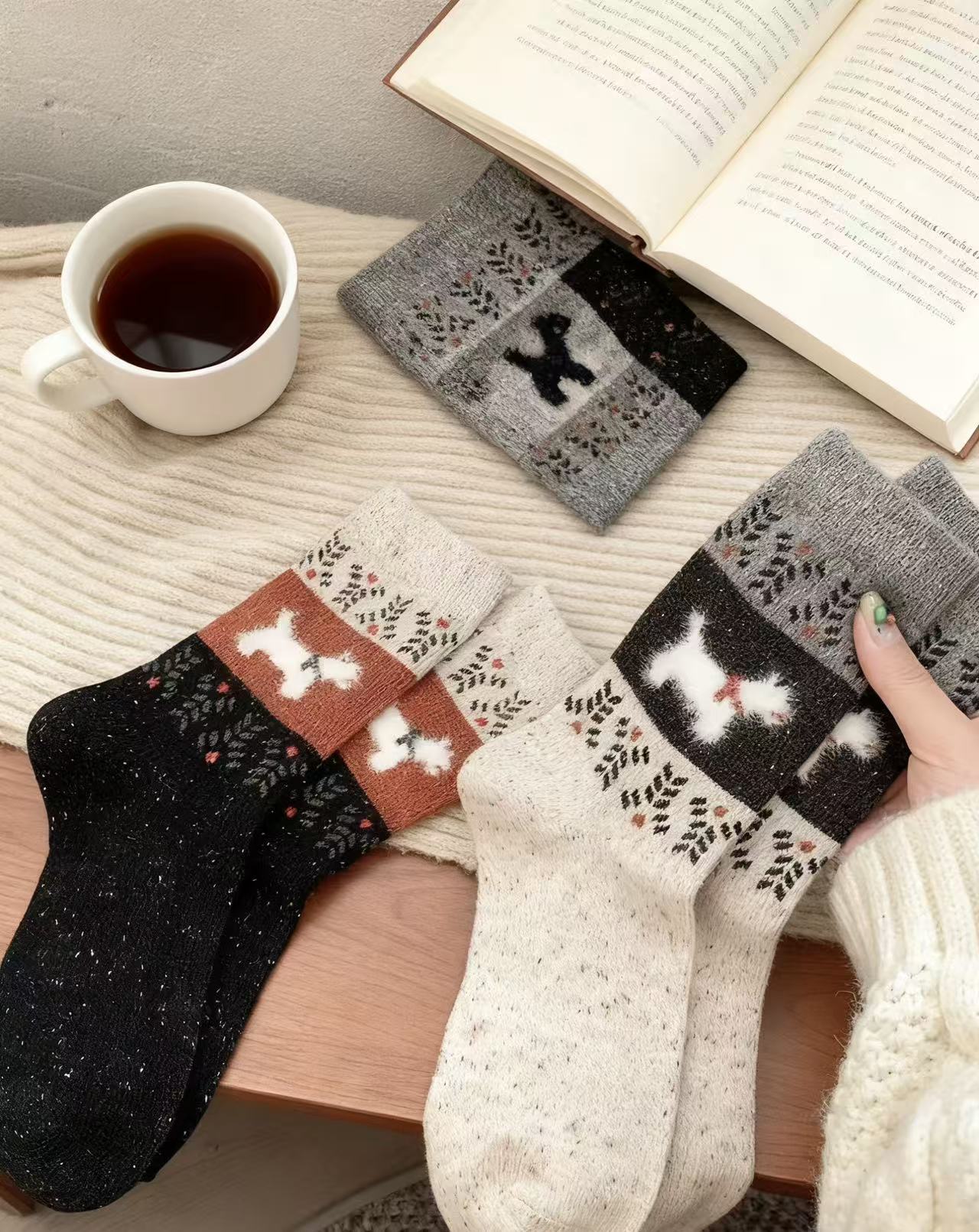 保暖秋季女民族风春季中筒中筒袜学院风复古港风植绒