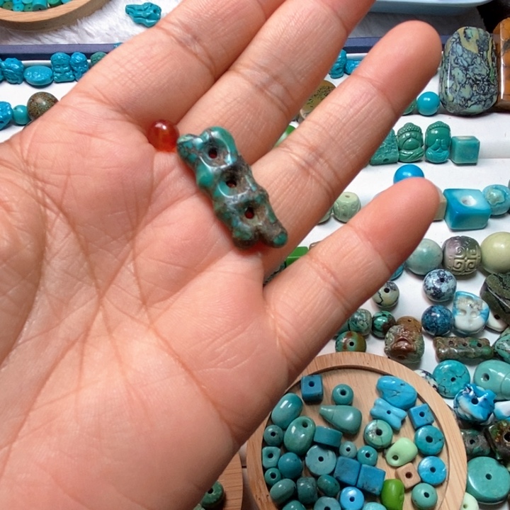 南红玛瑙未镶嵌颈饰