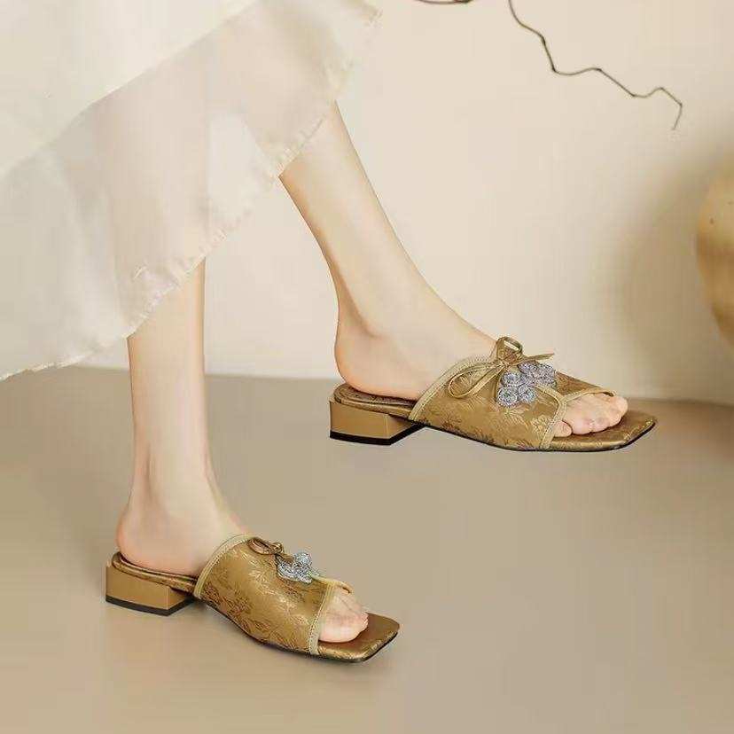 C5955 金黄色  夏季粗跟露趾女2025新款国风时尚凉拖鞋